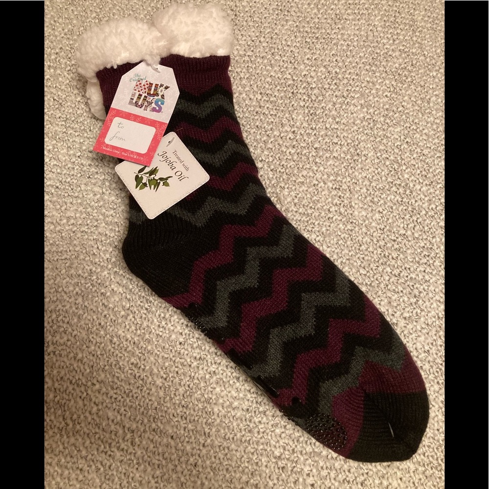 MUK LUKS Jojoba infused Cabin Socks Black/Grape